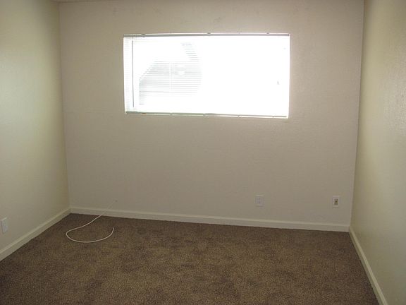 5th image of 3820 Swift Ave APT 6