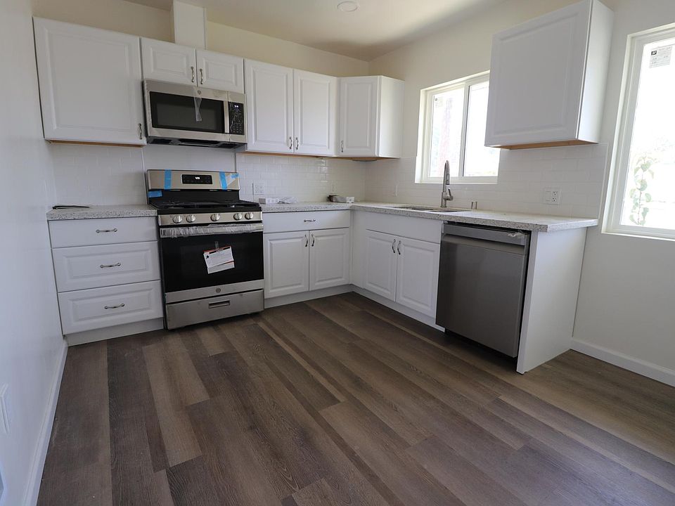 1st image of 409 S San Mateo St