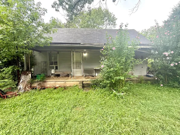 604 Magnolia St, La Fayette, GA 30728