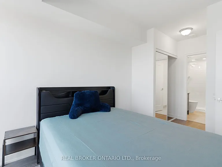 2 Manderley Dr #912 — Photo 38