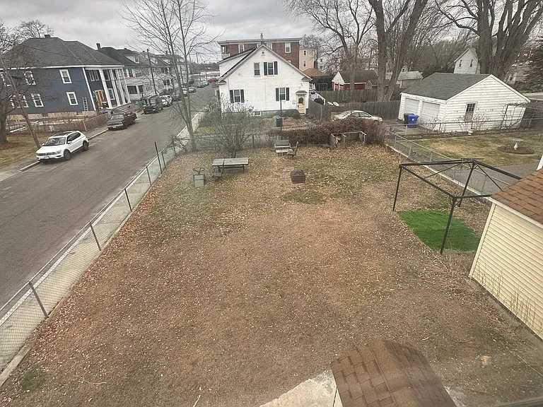 34 Ellis Ave #2 — Photo 8