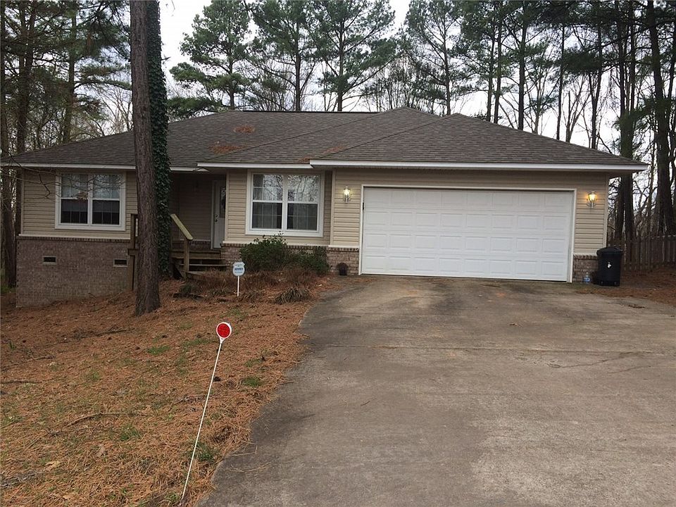 1st image of 40 Baker Dr