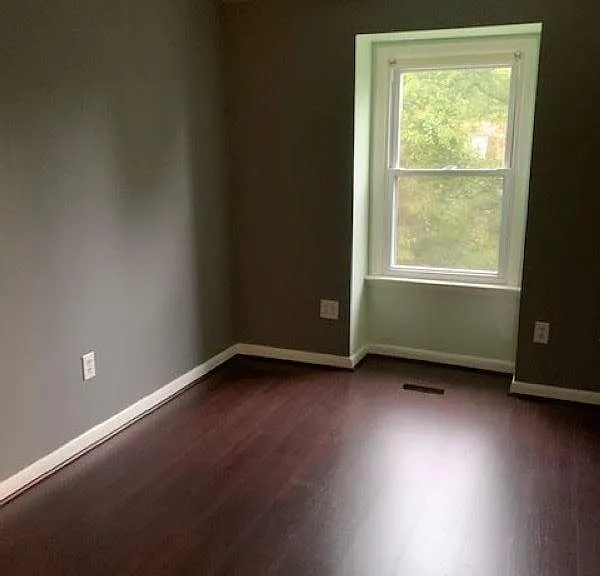 8401 Pioneer Dr — Photo 11