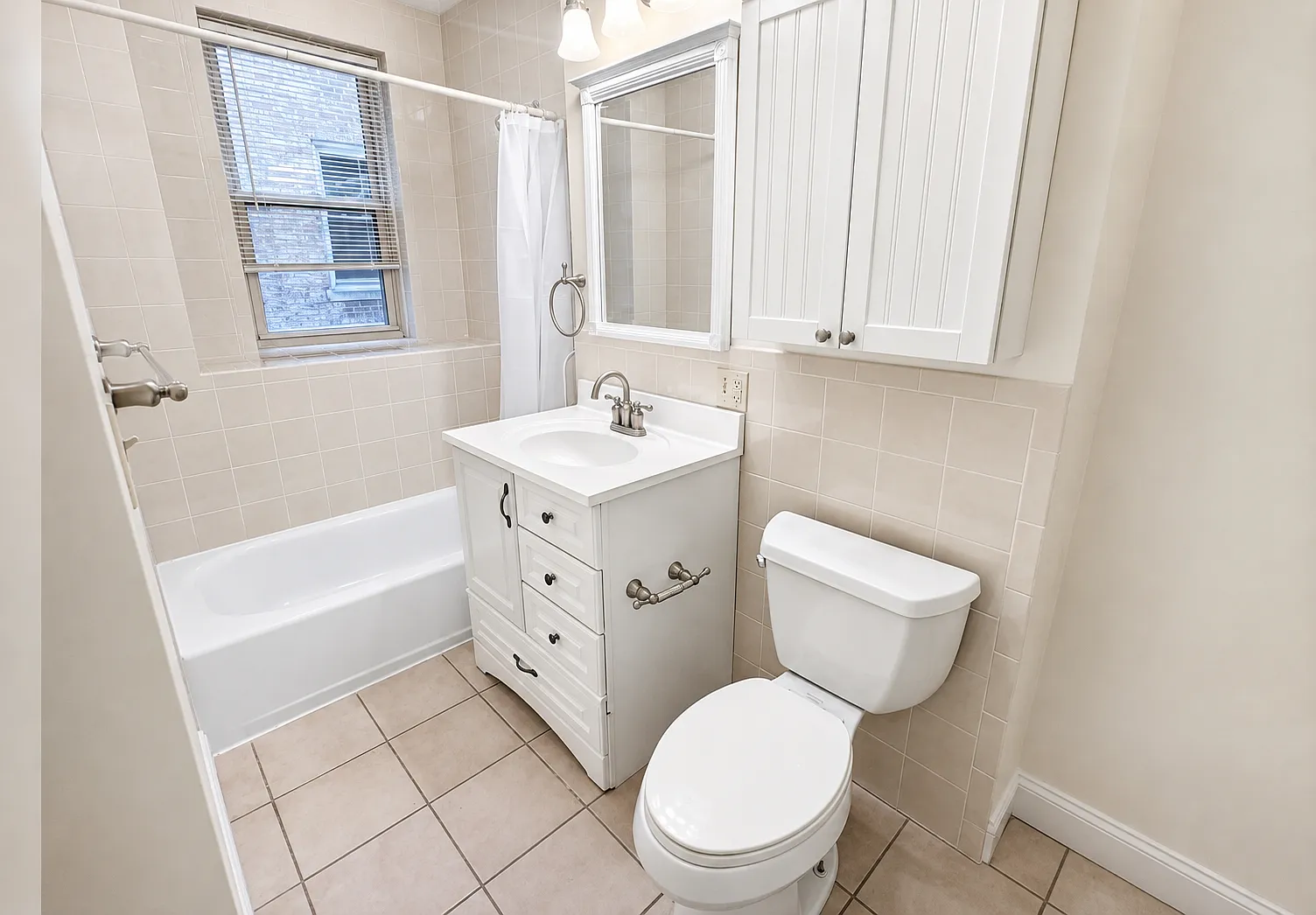 Studio, $2,395 — Photo 2
