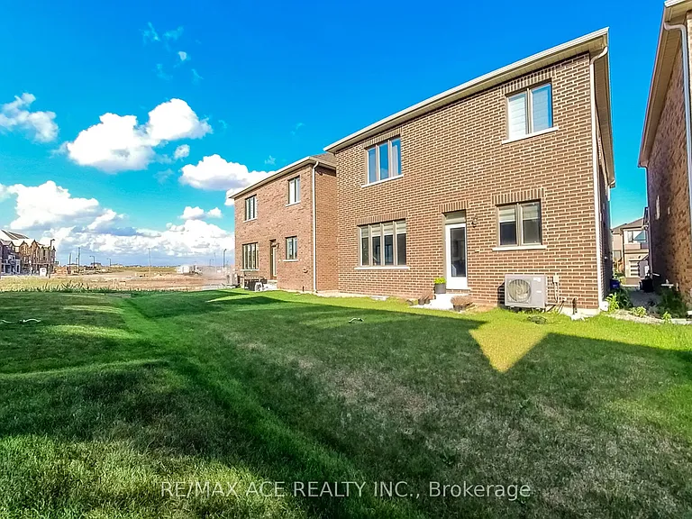 261 Marigold Ct — Photo 40