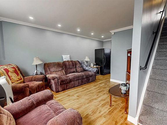 5th image of 96 Farrell Drive