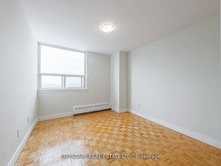 1442 Lawrence Ave W #816 — Photo 12