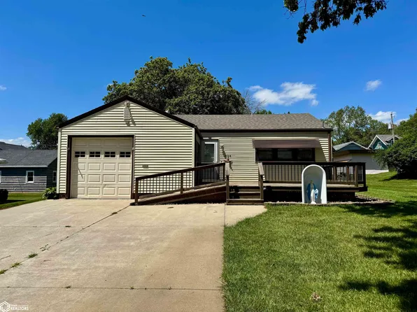306 Mantz Ave, Audubon, IA 50025