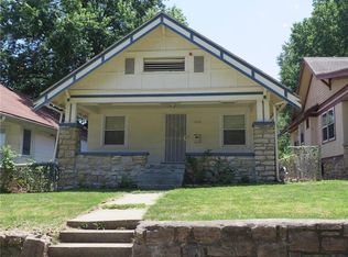 1345 E 55th St, Kansas City, MO 64110