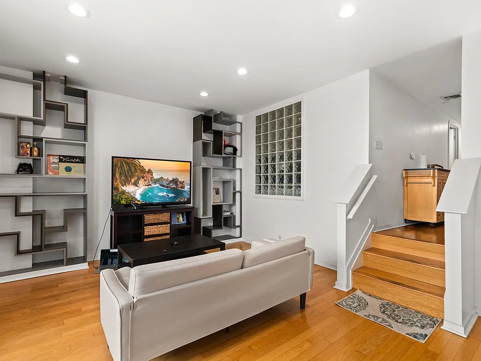 689 Luis M Marin Blvd #407