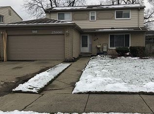 25990 Radclift Pl, Oak Park, MI 48237