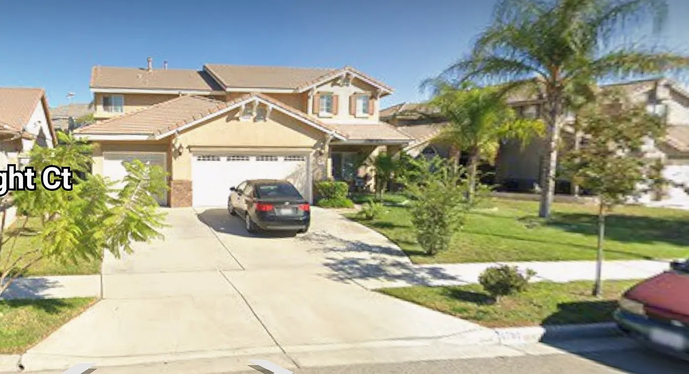 4 bed, 2729 sqft, $900 — Photo 1