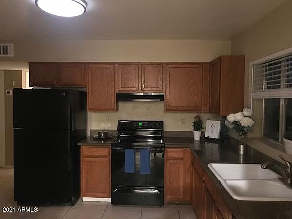 3rd image of 4105 S College Ave