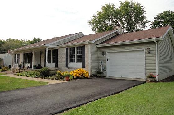 2nd image of 212 David Dr