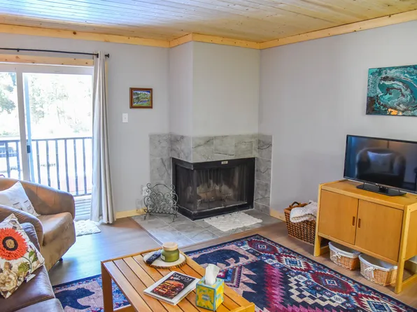 201 Main St W #109, Red River, NM 87558
