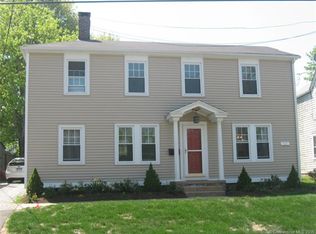 7 Village St, Deep River, CT 06417