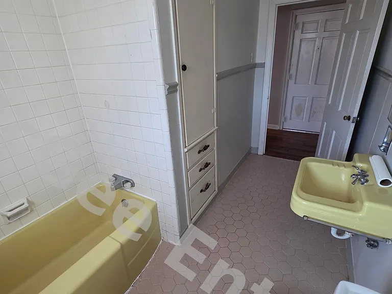 434 Poplar St #F — Photo 11