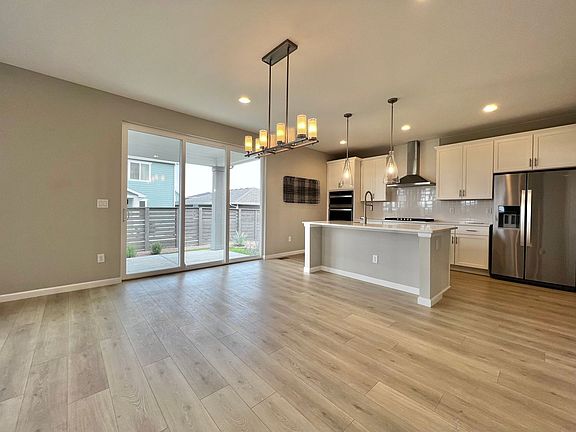 4th image of 2494 Cottongrass Ave