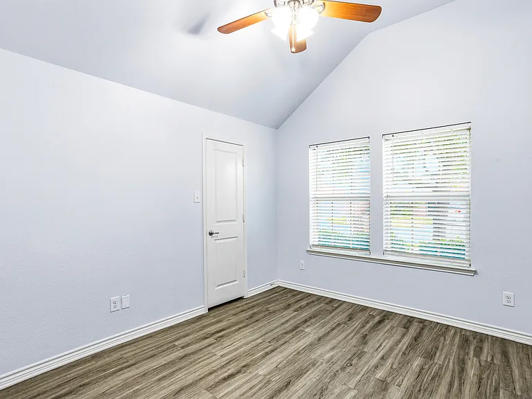 11901 Summer Springs Dr — Photo 4