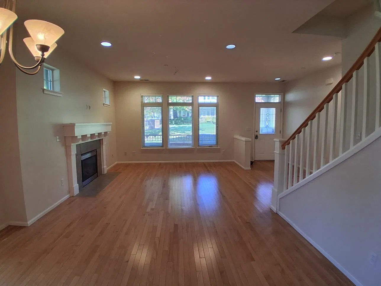 2 bed, 2.5 bath, 1352 sqft, $3,390 — Photo 4