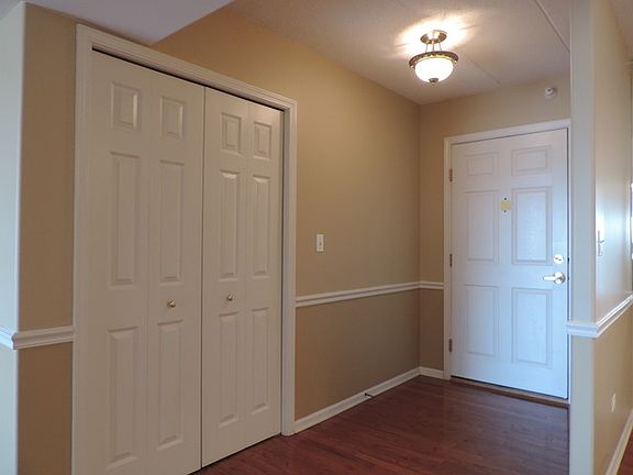 3rd image of 31 E Grove St APT 506