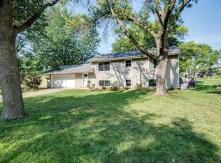 9108 31st Ave N, New Hope, MN 55427