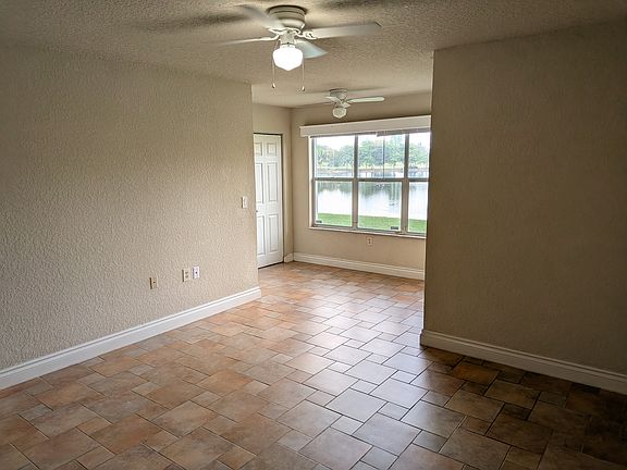 2nd image of 731 Vista Isles Dr APT 1516