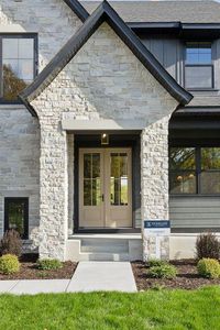 9511 Eagle Ridge Rd, Chanhassen, MN, 55317