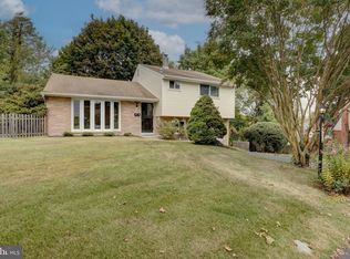 2415 Devon Ln, Drexel Hill, PA 19026