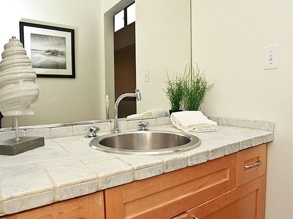 2nd image of 2875 21st St APT 11
