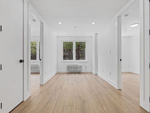 4th image of 175 Rochester Ave #1D