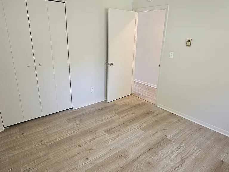 280 Stone St W #101 — Photo 14