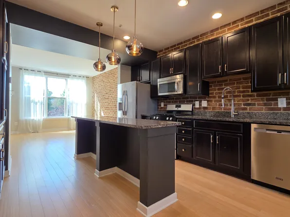 1409 Trafalgar Ln, Frederick, MD 21701