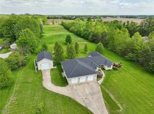 45230 Cemetery Rd, Wellington, OH 44090