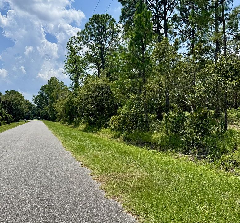 1st image of Alligator Creek Rd