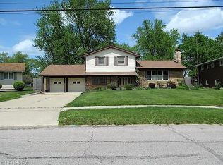 432 Stafford Dr, Elyria, OH 44035