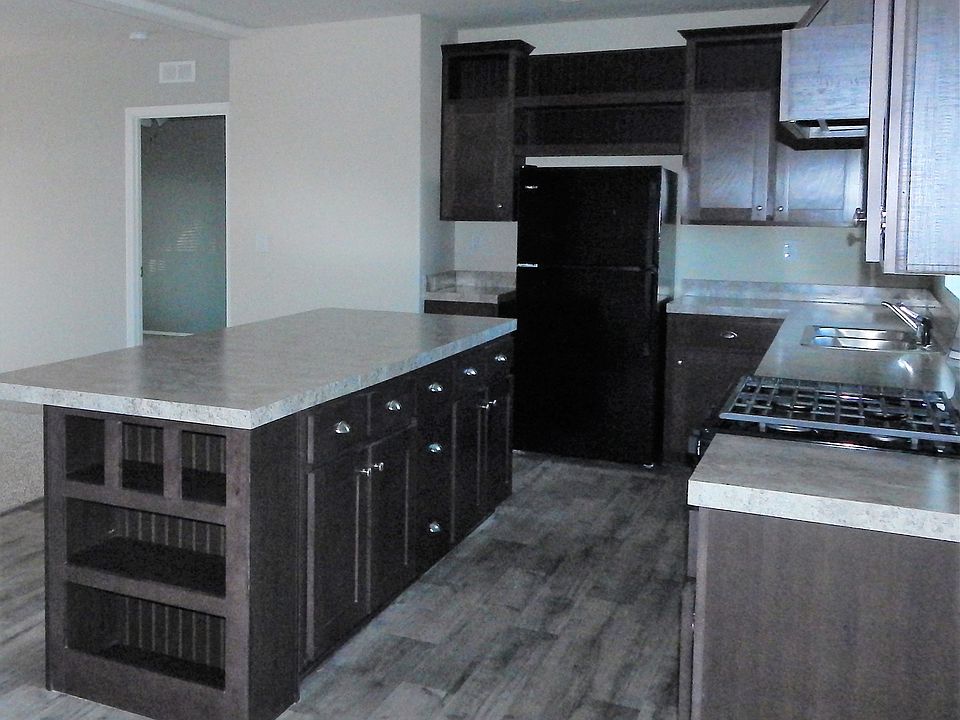 2nd image of 435 32 Rd Unit 94