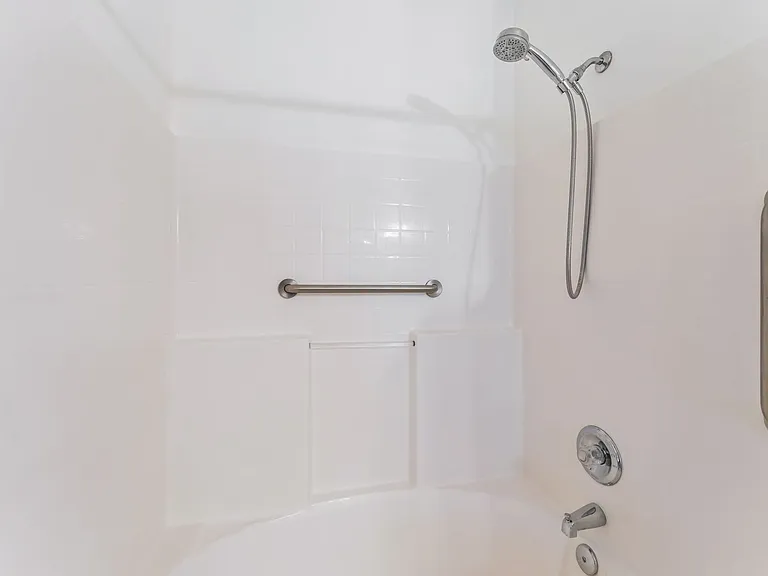 904 Duckhorn Ct #204 — Photo 29