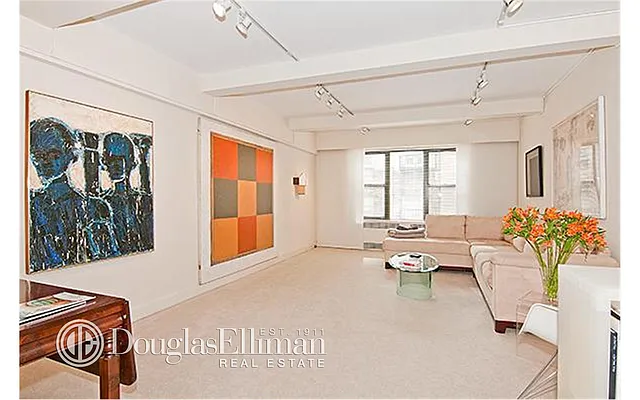 Rented by Douglas Elliman | media 21