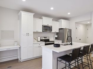 604 Franklin St, Roberts, WI 54023