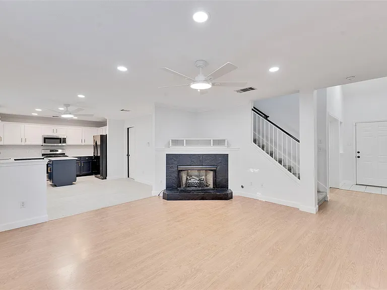 2607 Claudia Dr — Photo 5