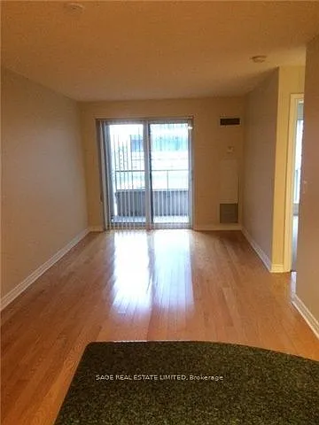 250 Wellington St W #1128 — Photo 2