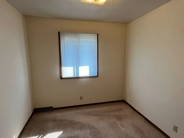 605-607 Margate Dr — Photo 13