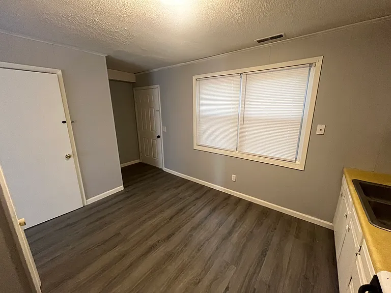 147 Woodland Dr #6 — Photo 15