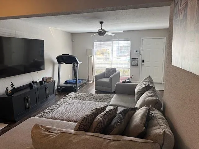 6111 Beverly Hill St #35 — Photo 5