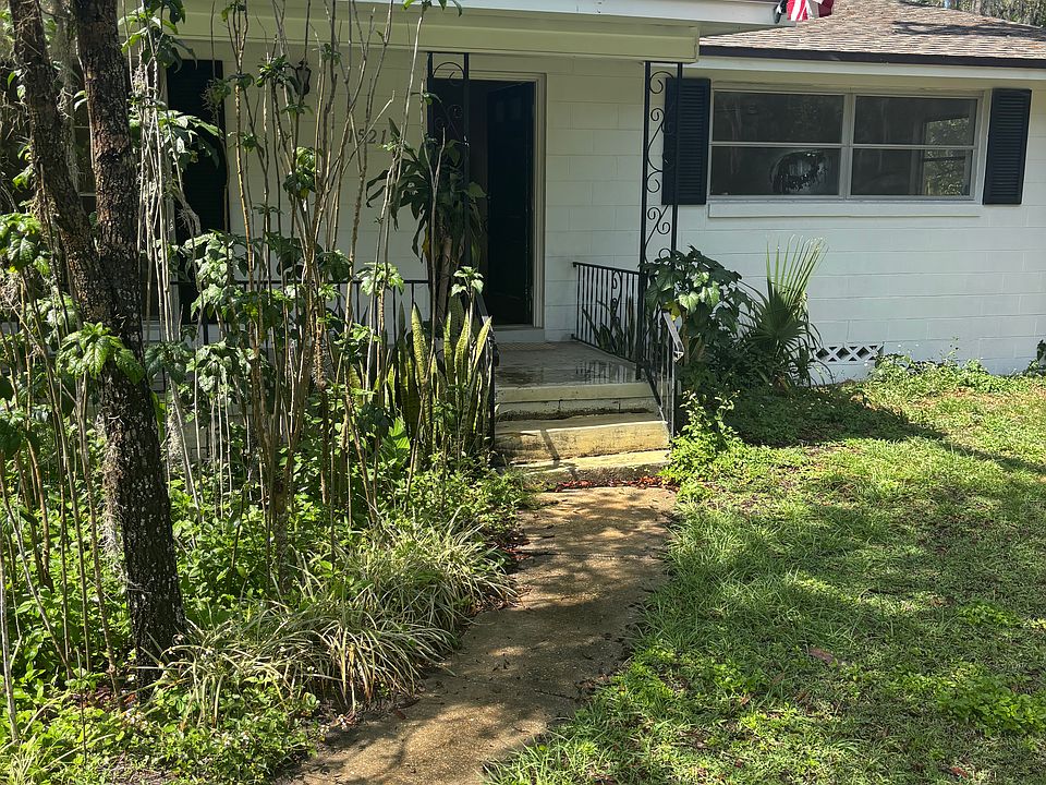 1st image of 15215 Lake Pickett Rd