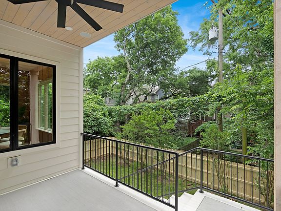 4th image of 411 Acklen Park Dr