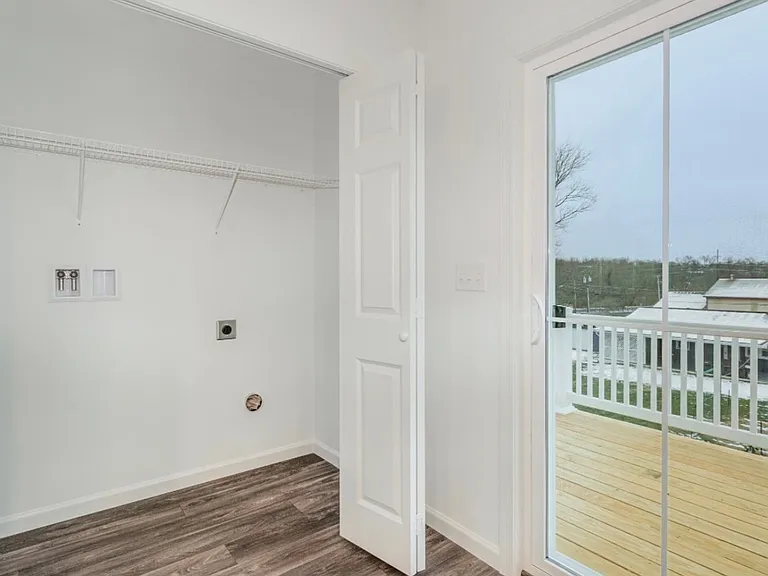 9 Meredith Way — Photo 12