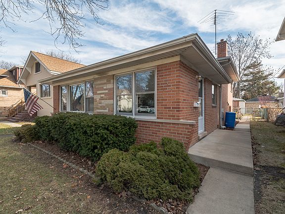 2nd image of 4217 Dubois Blvd