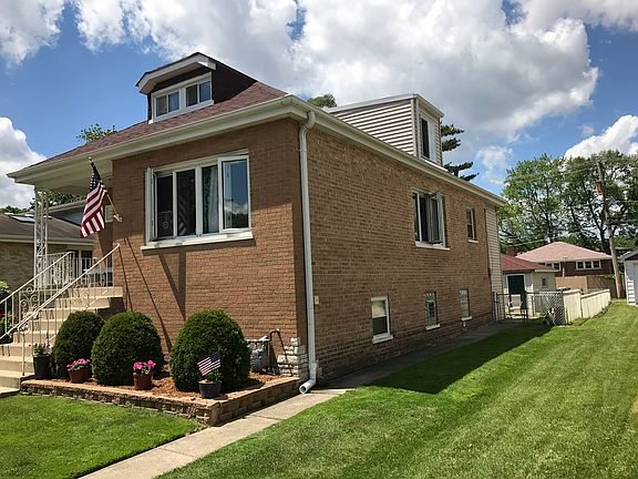 3rd image of 9212 S Albany Ave